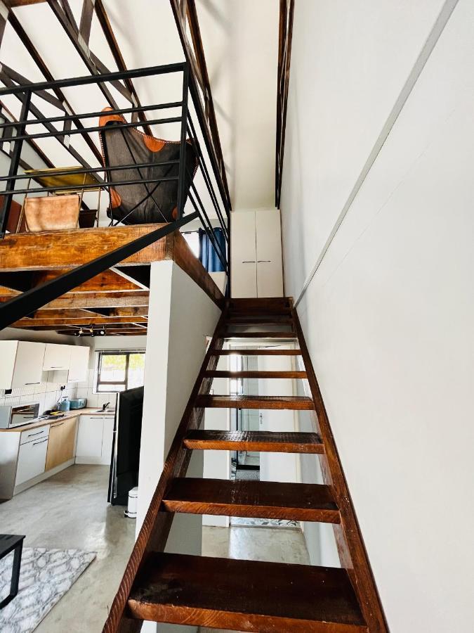 Kates Nest Guesthouse Oshakati Exterior foto