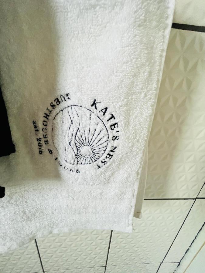 Kates Nest Guesthouse Oshakati Exterior foto