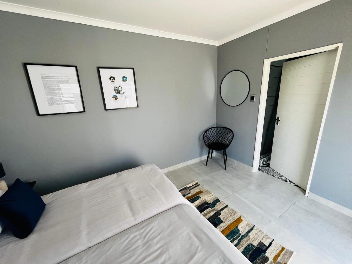 Kates Nest Guesthouse Oshakati Exterior foto